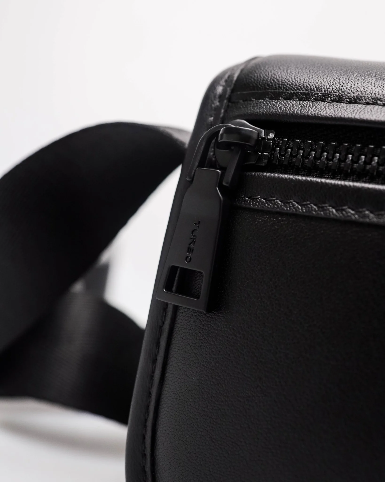 Turbo By Tomaz TBMB-03 Men's Crossbody Bag - Image 2